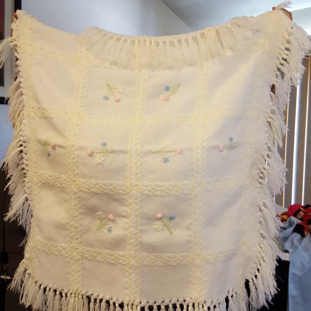 Stork Craft Child's Blanket.